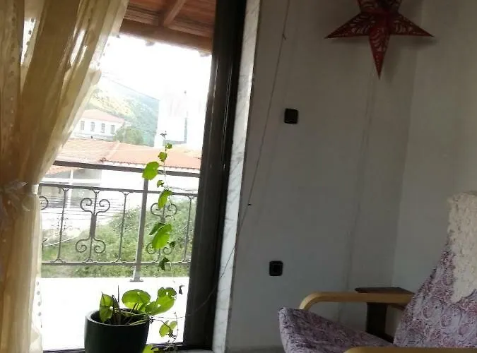 Papapoulios Apartment *